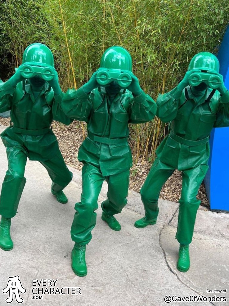 DLP - Green Army Men Meet and Play in Toy Story Playland on