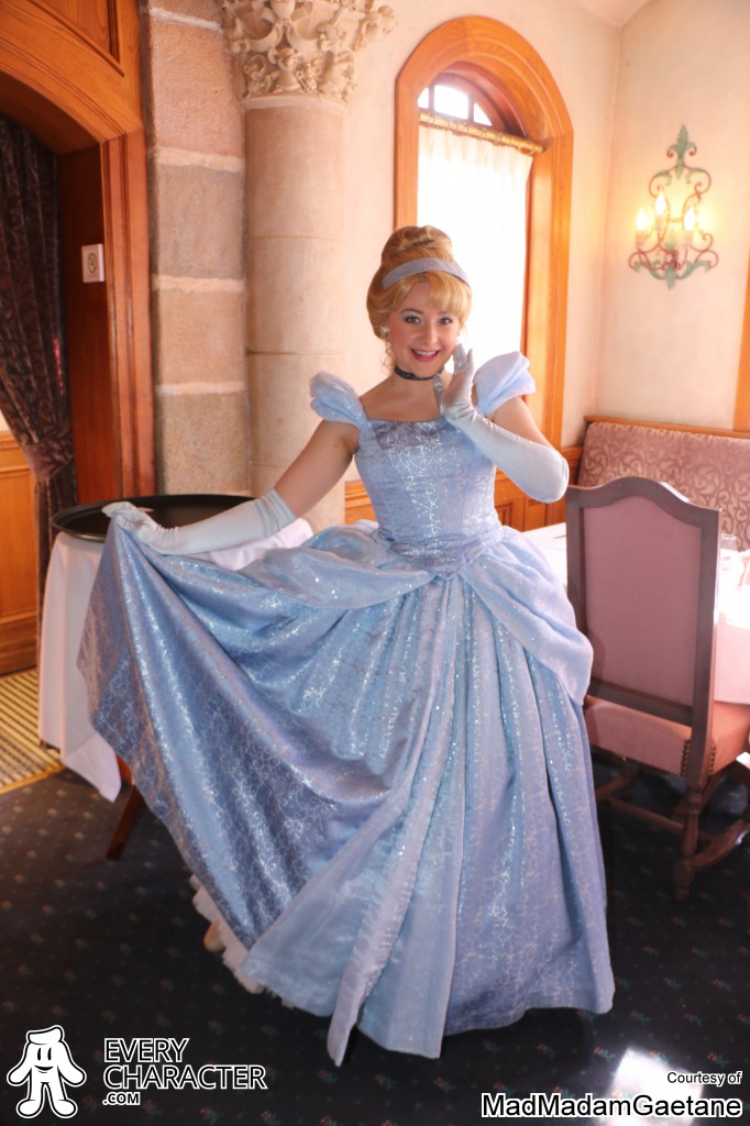 DLP - Character Dining - Auberge de Cendrillon on EveryCharacter.com