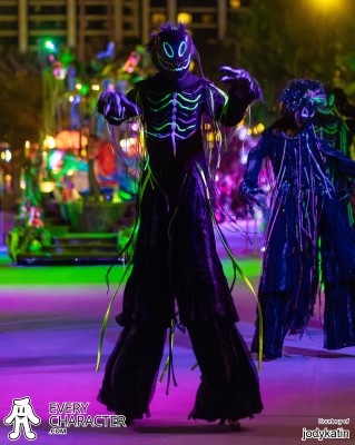 Shadow Men in the DLR - Frightfully Fun Parade Outfit