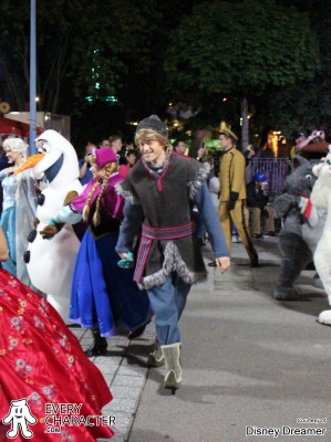 Kristoff with Hat, no mittens in the Regular Look - 2013-... Outfit Kristoff with Hat, no mittens in the Regular Look - 2013-... Outfit