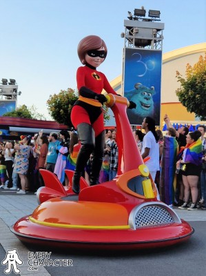 Mrs. Incredible in the Regular Look - 2004-... Outfit