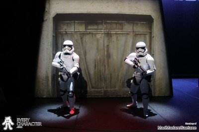 Stormtrooper with E-11 Blaster Rifle in the Stormtrooper - First Order Look - 1977-... - E-11 Blaster Rifle Outfit Stormtrooper with E-11 Blaster Rifle in the Stormtrooper - First Order Look - 1977-... - E-11 Blaster Rifle Outfit