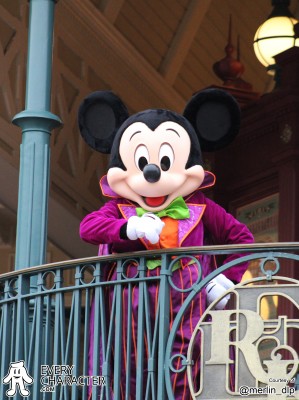 Mickey Mouse in the DLP - Disney Villains' Halloween Showtime 2008 Outfit Mickey Mouse in the DLP - Disney Villains' Halloween Showtime 2008 Outfit