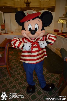 Mickey Mouse in the DLP - Parisian outfits Outfit