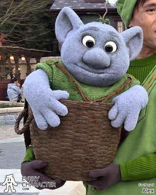 Mossie in the Regular Look - 2023 Outfit