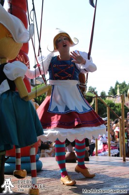 DLP - Magic on Parade Dutch Doll in the DLP - Magic on Parade outfit