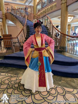 Mulan in the Regular Look - 2016-... Outfit Mulan in the Regular Look - 2016-... Outfit