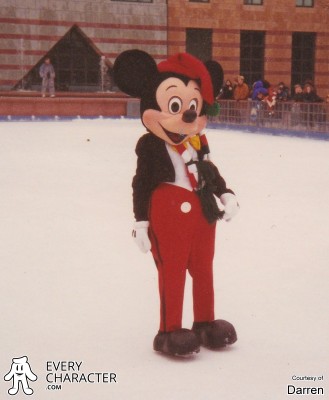 Mickey Mouse in Red outfit with green details in the DLP - Christmas 1992 Outfit Mickey Mouse in Red outfit with green details in the DLP - Christmas 1992 Outfit