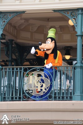 Goofy in the Regular Look - 1978-... Outfit Goofy in the Regular Look - 1978-... Outfit