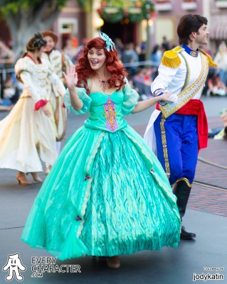 Ariel in Christmas sparkle in the DLR - A Christmas Fantasy Outfit Ariel in Christmas sparkle in the DLR - A Christmas Fantasy Outfit
