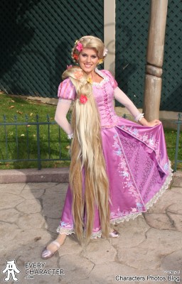 Rapunzel in the Rapunzel - DLP Look - 2010-2015 - Loose braid, big flowers Outfit Rapunzel in the Rapunzel - DLP Look - 2010-2015 - Loose braid, big flowers Outfit