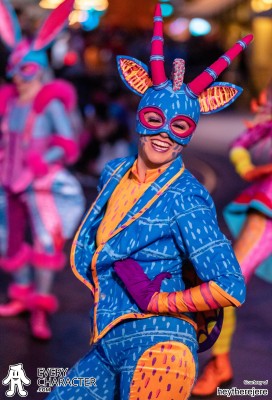 Spirit Animal Dancers in the DLR - Magic Happens Outfit Spirit Animal Dancers in the DLR - Magic Happens Outfit