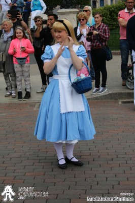DLP - Regular Look with Goofy's Garden Party Accessory Alice in the Regular Look with Goofy's Garden Party Accessory Outfit