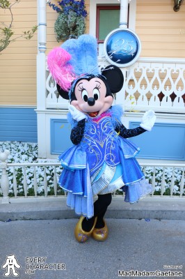 DLP - Grand Celebration - Meet & Greets Minnie Mouse in the DLP - Grand Celebration - Meet & Greets outfit