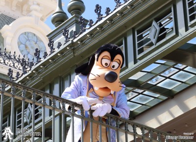 Goofy in the WDW - The Earidescent 50th Anniversary Outfit Goofy in the WDW - The Earidescent 50th Anniversary Outfit