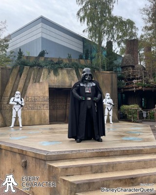 Darth Vader in the Regular Look - 1977-... Outfit Darth Vader in the Regular Look - 1977-... Outfit
