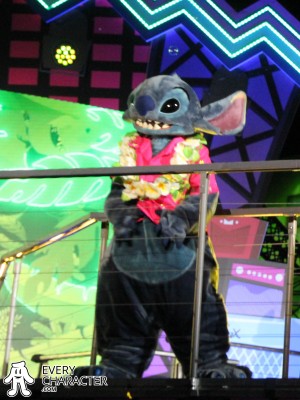 Stitch in the DLP - Max Live! Gettin' Goofy with it Outfit Stitch in the DLP - Max Live! Gettin' Goofy with it Outfit