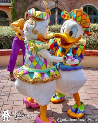 Daisy Duck in the DLP - Music Festival - Donald and Daisy's Accordionist Outfit Daisy Duck in the DLP - Music Festival - Donald and Daisy's Accordionist Outfit