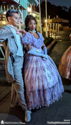 Haunted Mansion Dancers in the DLR - Frightfully Fun Parade Outfit