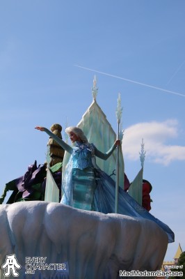 Elsa in the DLP - Magic on Parade Outfit Elsa in the DLP - Magic on Parade Outfit