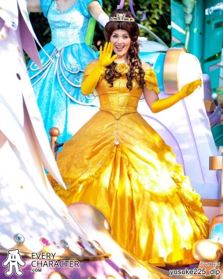 Belle in the TDL - Happiness is Here Outfit