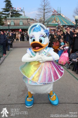 DLP - 30th anniversary Daisy Duck in the DLP - 30th anniversary Outfit