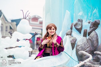 Anna in the DLP - Frozen 2: An Enchanted Journey Outfit