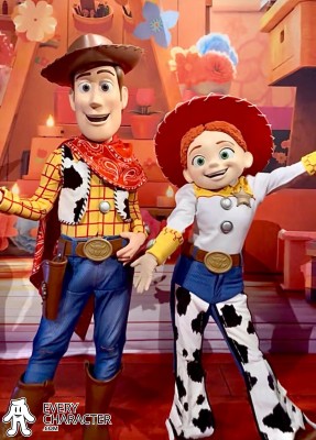 Howdy! Howdy!