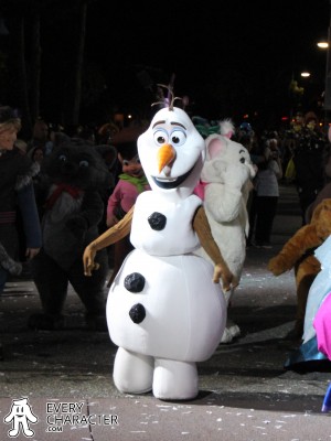 Olaf in the Regular Look - 2013-... Outfit Olaf in the Regular Look - 2013-... Outfit
