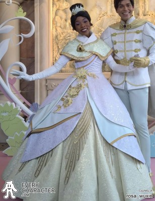 Tiana in Winter Ball in the SDL - Disney Winter Magic Cavalcade Outfit