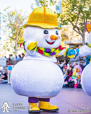 Snow People as Skip in the DLR - A Christmas Fantasy - Snow People - 2001 - Skip Outfit Snow People as Skip in the DLR - A Christmas Fantasy - Snow People - 2001 - Skip Outfit