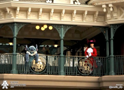 Stitch and Captain Hook say Good Night