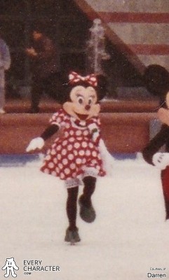 Minnie Mouse in Red outfit with green details in the DLP - Christmas 1992 Outfit Minnie Mouse in Red outfit with green details in the DLP - Christmas 1992 Outfit