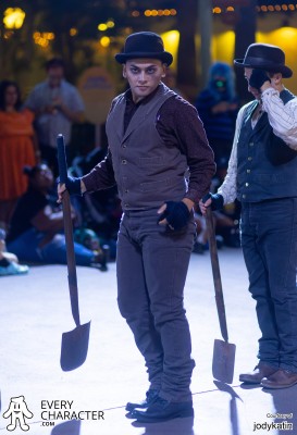Grave Diggers in the DLR - Frightfully Fun Parade Outfit
