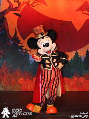 Mickey Mouse in Red suit in the DLP - Halloween - Mickey's Halloween Celebration (Mickey's Red Illusion) Outfit