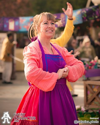 Sofia in the DCA - Mirabel's Gift of the Season Outfit Sofia in the DCA - Mirabel's Gift of the Season Outfit