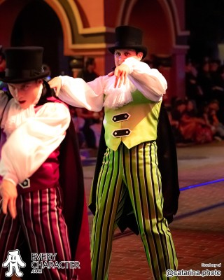 Vampires in the DLR - Frightfully Fun Parade Outfit