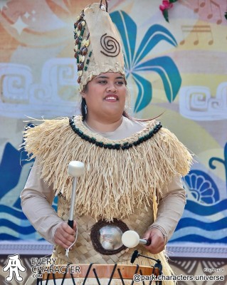 Polynesian Muscians in the DLP - Music Festival - Moana and her Musicians Outfit Polynesian Muscians in the DLP - Music Festival - Moana and her Musicians Outfit