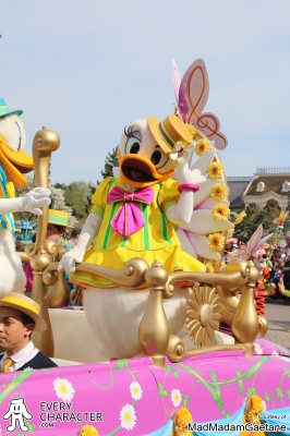 DLP - Goofy's Garden Party Daisy Duck in the DLP - Goofy's Garden Party Outfit