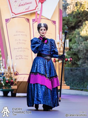 Lady Tremaine in the DLR - A Christmas Fantasy - 1996 Outfit Lady Tremaine in the DLR - A Christmas Fantasy - 1996 Outfit