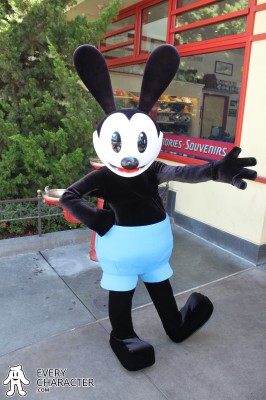 Oswald - Regular Look - 2012-... Oswald the Lucky Rabbit in the Regular Look - 2012-... outfit