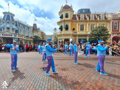 Marching Band in the DLP - Music Festival - Minnie's Marching Band Outfit Marching Band in the DLP - Music Festival - Minnie's Marching Band Outfit