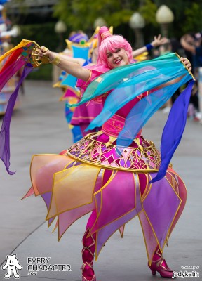 Anniversary Dancers in the DLR - Celebrate Happy Cavalcade Outfit Anniversary Dancers in the DLR - Celebrate Happy Cavalcade Outfit