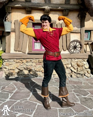 Gaston in the Regular Look - 2019-... Outfit Gaston in the Regular Look - 2019-... Outfit