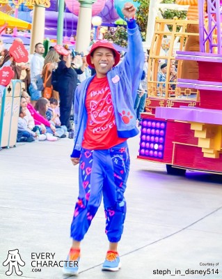 4*Town Dancers in the DCA - Better Together: A Pixar Pals Celebration Parade Outfit 4*Town Dancers in the DCA - Better Together: A Pixar Pals Celebration Parade Outfit