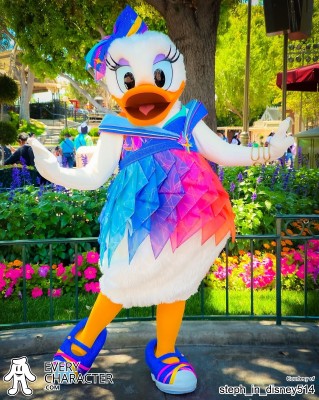 Daisy Duck in the DLR - Disneyland 70th Annivesary Outfit Daisy Duck in the DLR - Disneyland 70th Annivesary Outfit