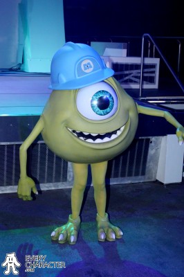 Mike Wazowski - Regular Look - 2002-2017 Helmet Mike Wazowski with Helmet in the Regular Look - 2002-2017 Helmet Outfit