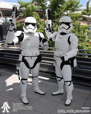 Stormtrooper in the Stormtrooper - Imperial Look - 1977-... Outfit Stormtrooper in the Stormtrooper - Imperial Look - 1977-... Outfit