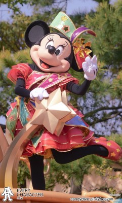 Minnie Mouse in the TDR - 40th Anniversary - Dream-Go-Round Outfit Minnie Mouse in the TDR - 40th Anniversary - Dream-Go-Round Outfit