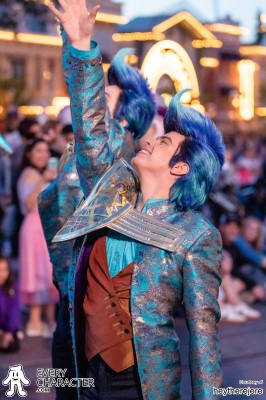 Magic Maker Dancers in the DLR - Magic Happens Outfit Magic Maker Dancers in the DLR - Magic Happens Outfit